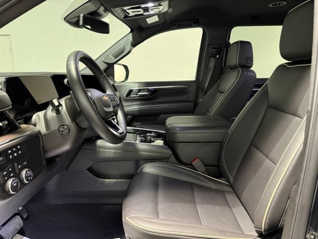 2026 Chevrolet Suburban Premier - Photo 16