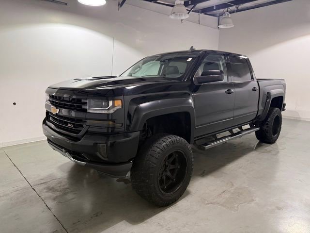 2016 Chevrolet Silverado 1500 LT photo 2