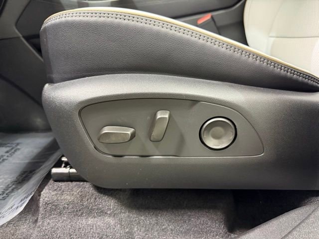 2026 Chevrolet Traverse High Country - Photo 17