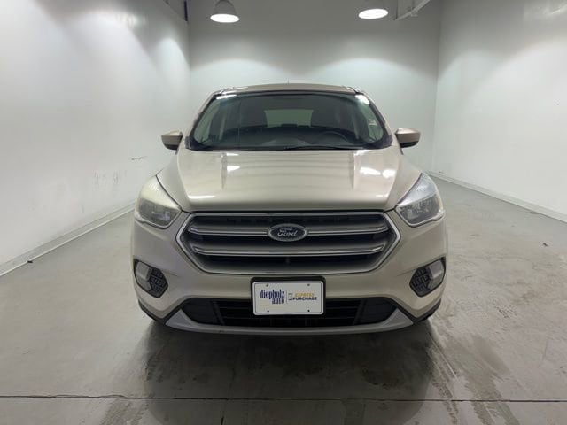 Used 2017 Ford Escape SE with VIN 1FMCU0GD0HUD18811 for sale in Charleston, IL