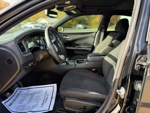 2012 Dodge Charger SXT photo 3