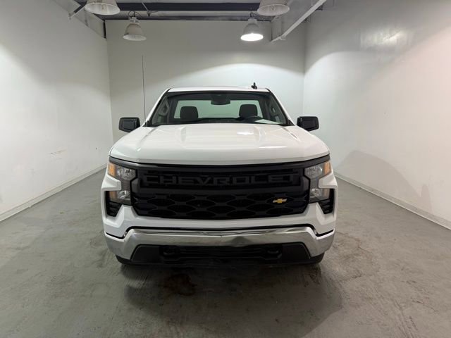 2024 Chevrolet Silverado 1500 photo 2