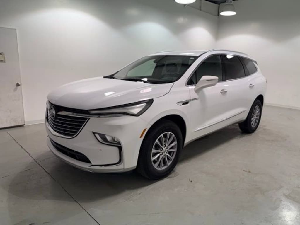 Used 2024 Buick Enclave Essence SUV