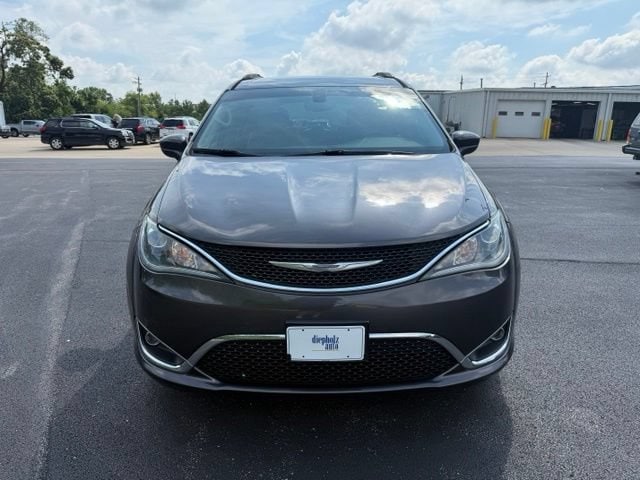 Used 2017 Chrysler Pacifica Touring-L with VIN 2C4RC1BG1HR587972 for sale in Charleston, IL