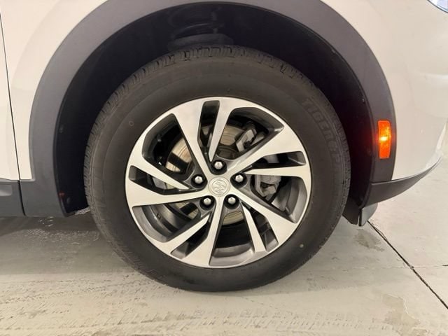2021 Buick Envision Essence - Photo 32