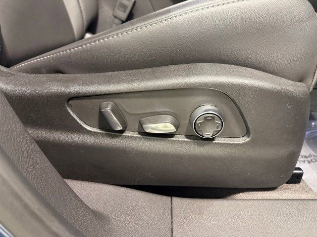 2025 Cadillac XT4 Premium Luxury - Photo 27
