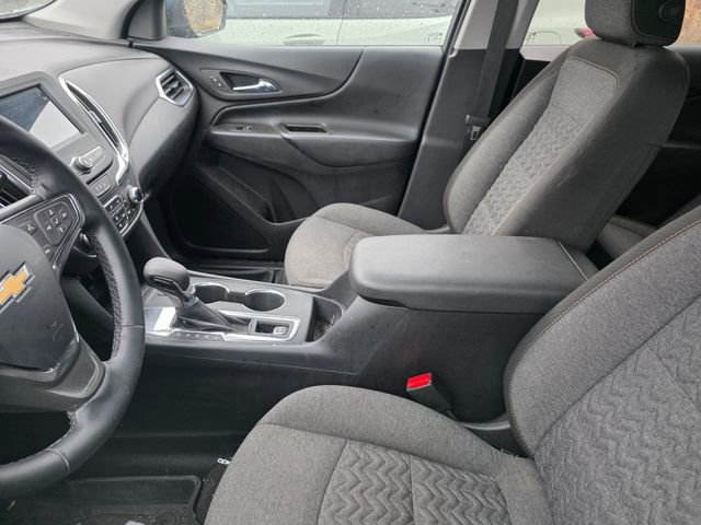 2024 Chevrolet Equinox LT photo 3
