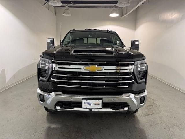 2026 Chevrolet Silverado 2500 HD LTZ - Photo 2