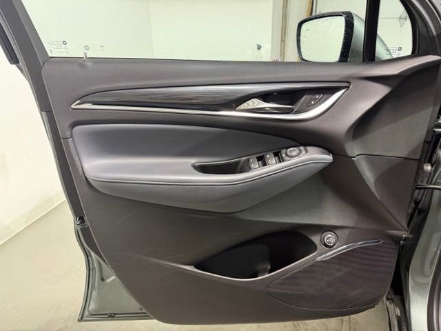 2023 Buick Enclave Essence - Photo 11