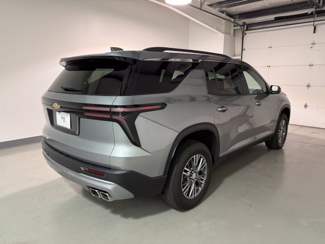 2025 Chevrolet Traverse LT - Photo 7