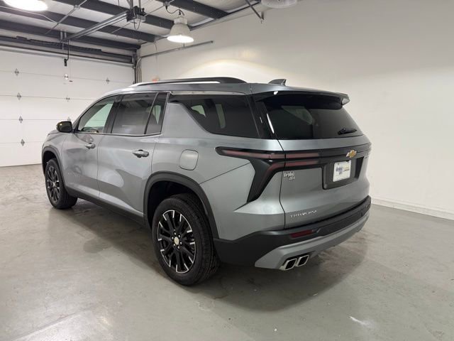 2026 Chevrolet Traverse photo 3
