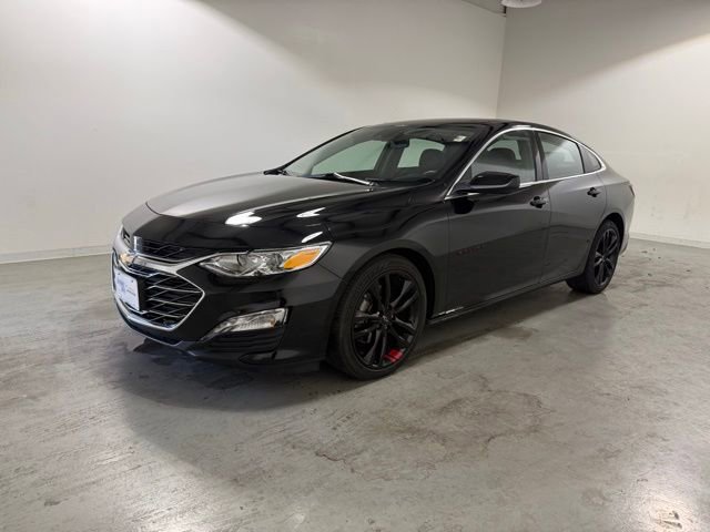 2023 Chevrolet Malibu 2LT photo 2