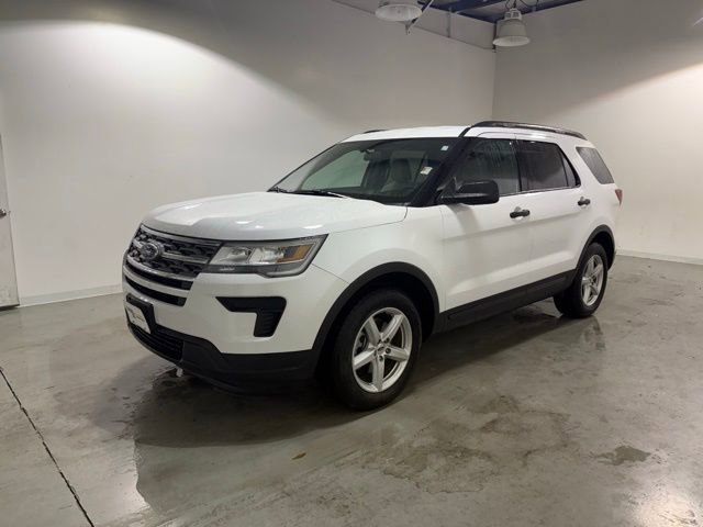 2018 Ford Explorer Base photo 3