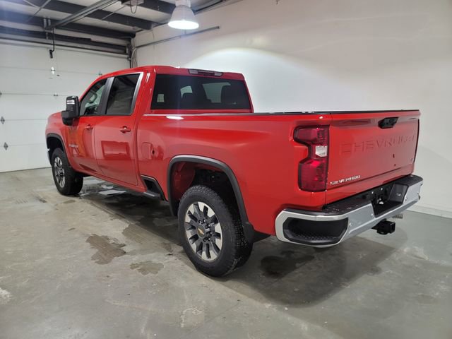 2025 Chevrolet Silverado 3500HD LT photo 4
