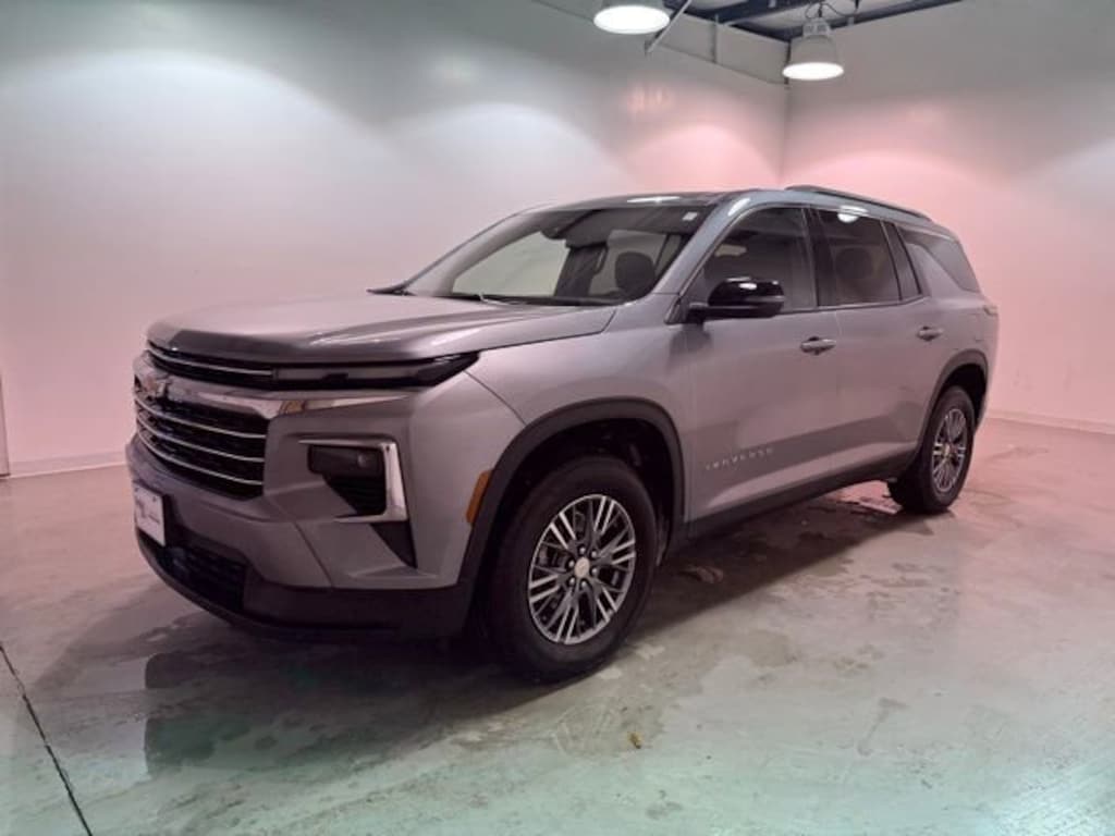 Certified 2025 Chevrolet Traverse LT SUV