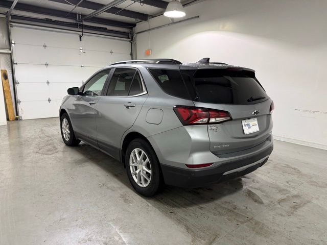 2024 Chevrolet Equinox LT photo 3