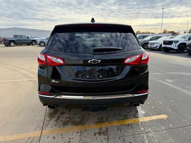 2019 Chevrolet Equinox LT photo 2