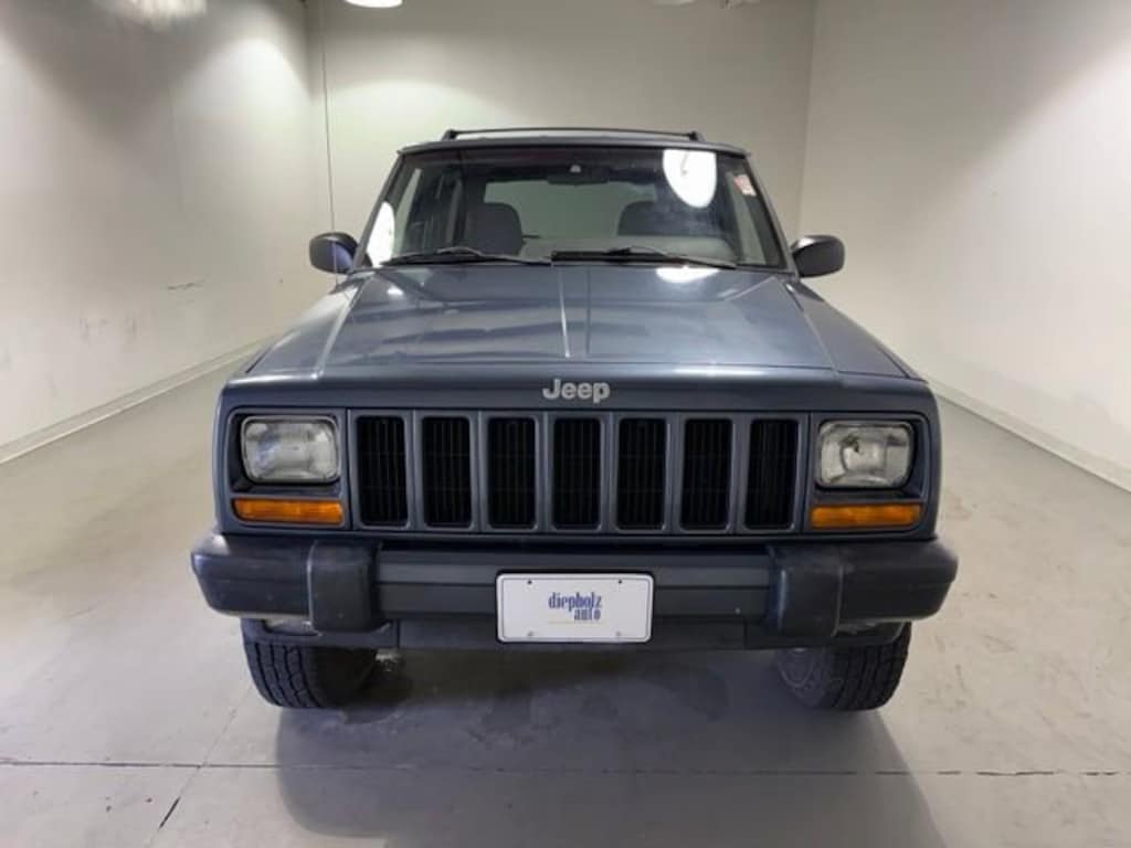 Used 2001 Jeep Cherokee Sport SUV