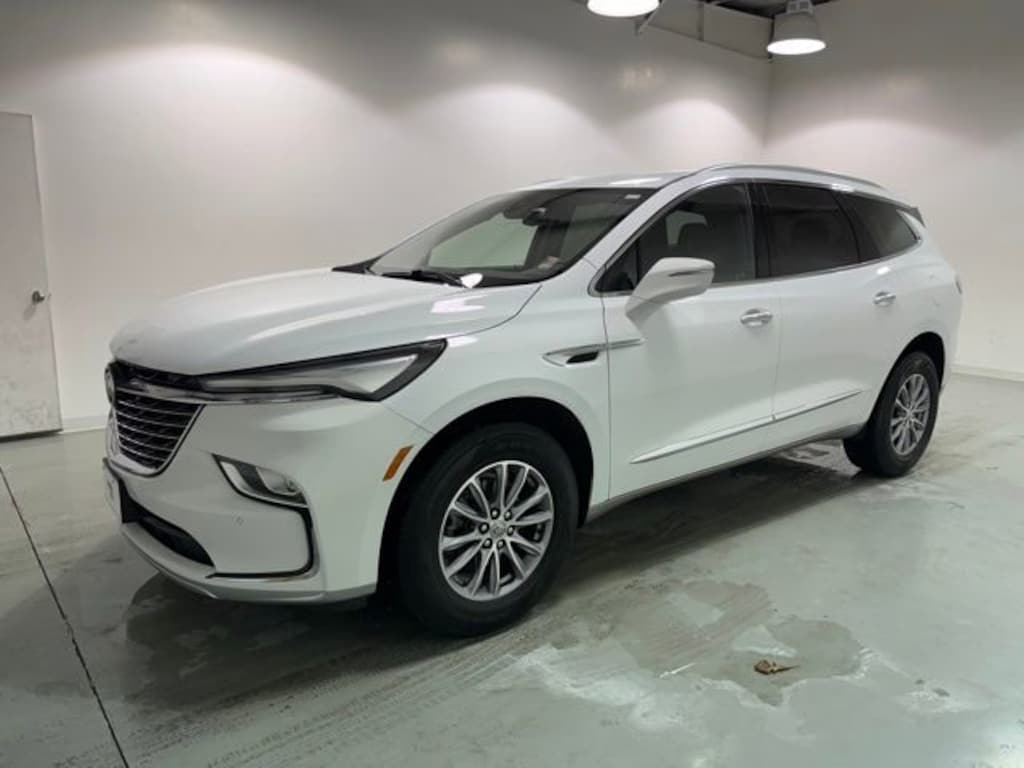 Used 2023 Buick Enclave Essence SUV