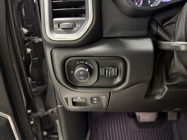 2020 RAM Ram 1500 Pickup Laramie - Photo 17