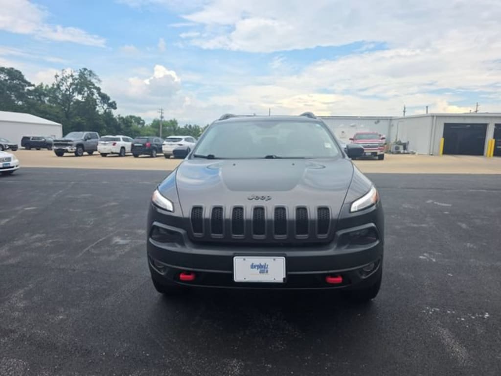 Used 2018 Jeep Cherokee Trailhawk 4x4 SUV
