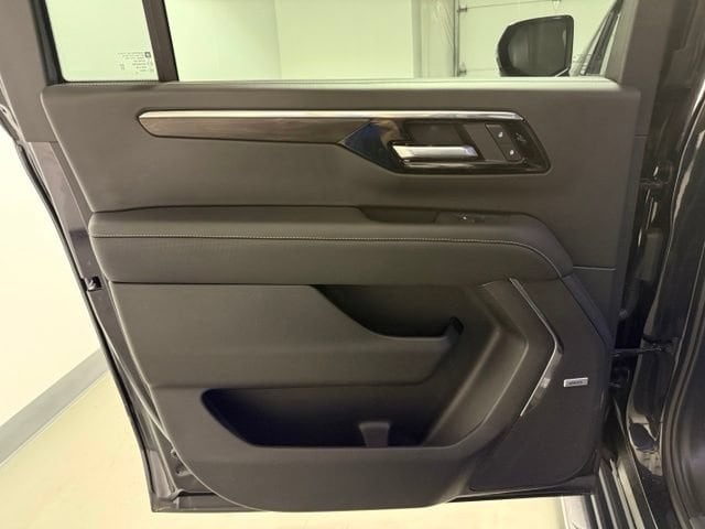 2026 Chevrolet Suburban Premier - Photo 27