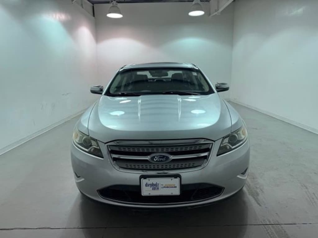 Used 2010 Ford Taurus Limited Sedan