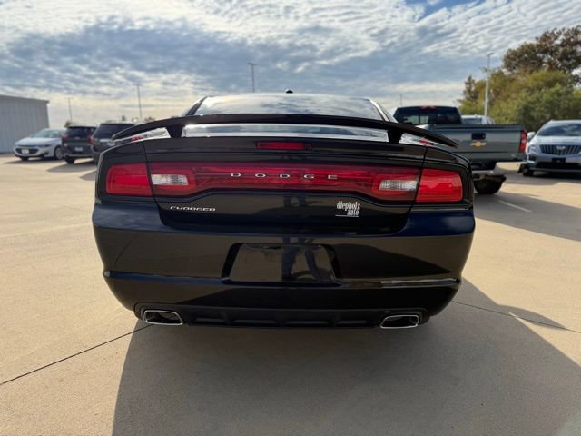 2012 Dodge Charger SXT photo 2