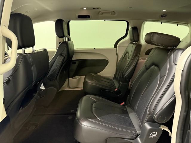 2022 Chrysler Pacifica Touring L - Photo 24