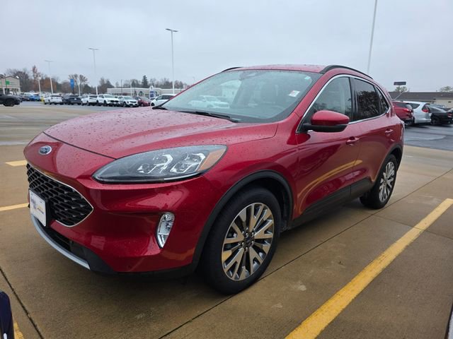 2020 Ford Escape Titanium Hybrid photo 2