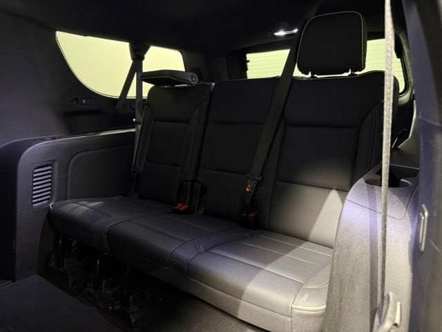 2026 Chevrolet Suburban Premier - Photo 30