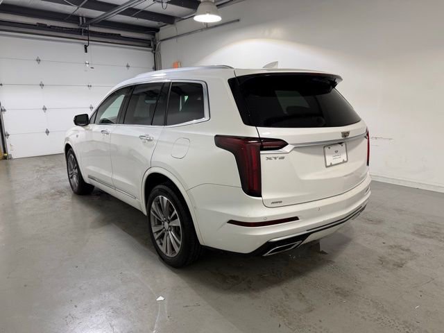 2022 Cadillac XT6 Premium Luxury photo 3