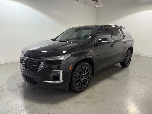 2023 Chevrolet Traverse RS photo 2