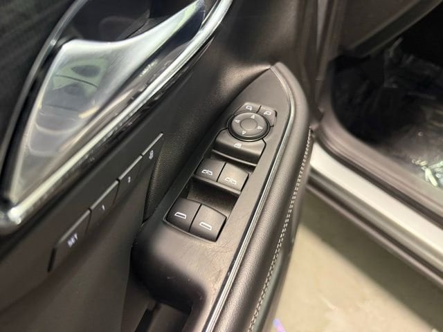 2023 Buick Envision Essence - Photo 13