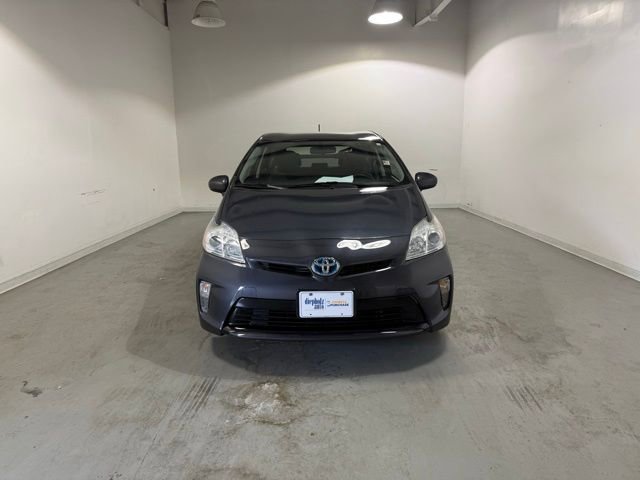 2013 Toyota Prius One photo 2