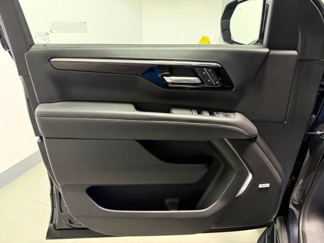 2026 Chevrolet Suburban Premier - Photo 12
