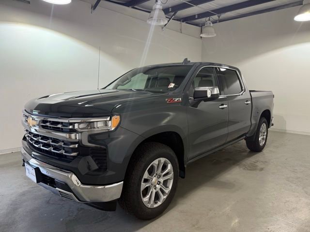 2025 Chevrolet Silverado 1500 LTZ photo 2