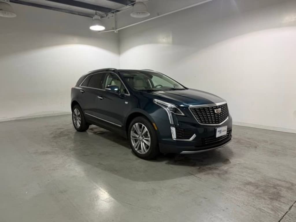 Used 2025 CADILLAC XT5 Premium Luxury SUV