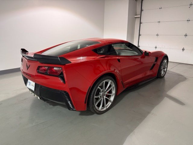 2018 Chevrolet Corvette 2LT - Photo 7
