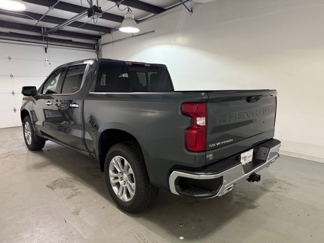 2025 Chevrolet Silverado 1500 LTZ photo 3