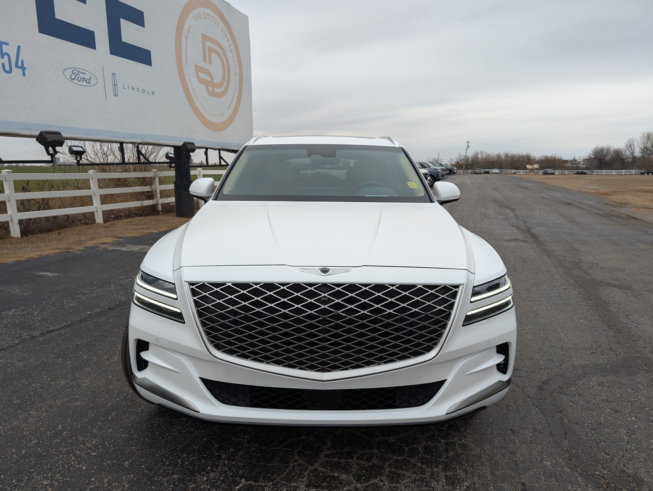 Used 2024 GENESIS GV80 Prestige Signature with VIN KMUHCESC8RU184265 for sale in El Reno, OK