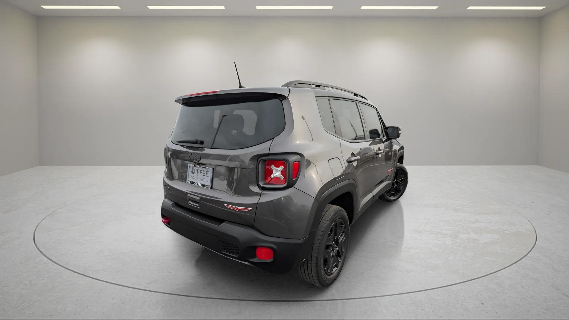 2018 Jeep Renegade Trailhawk photo 4