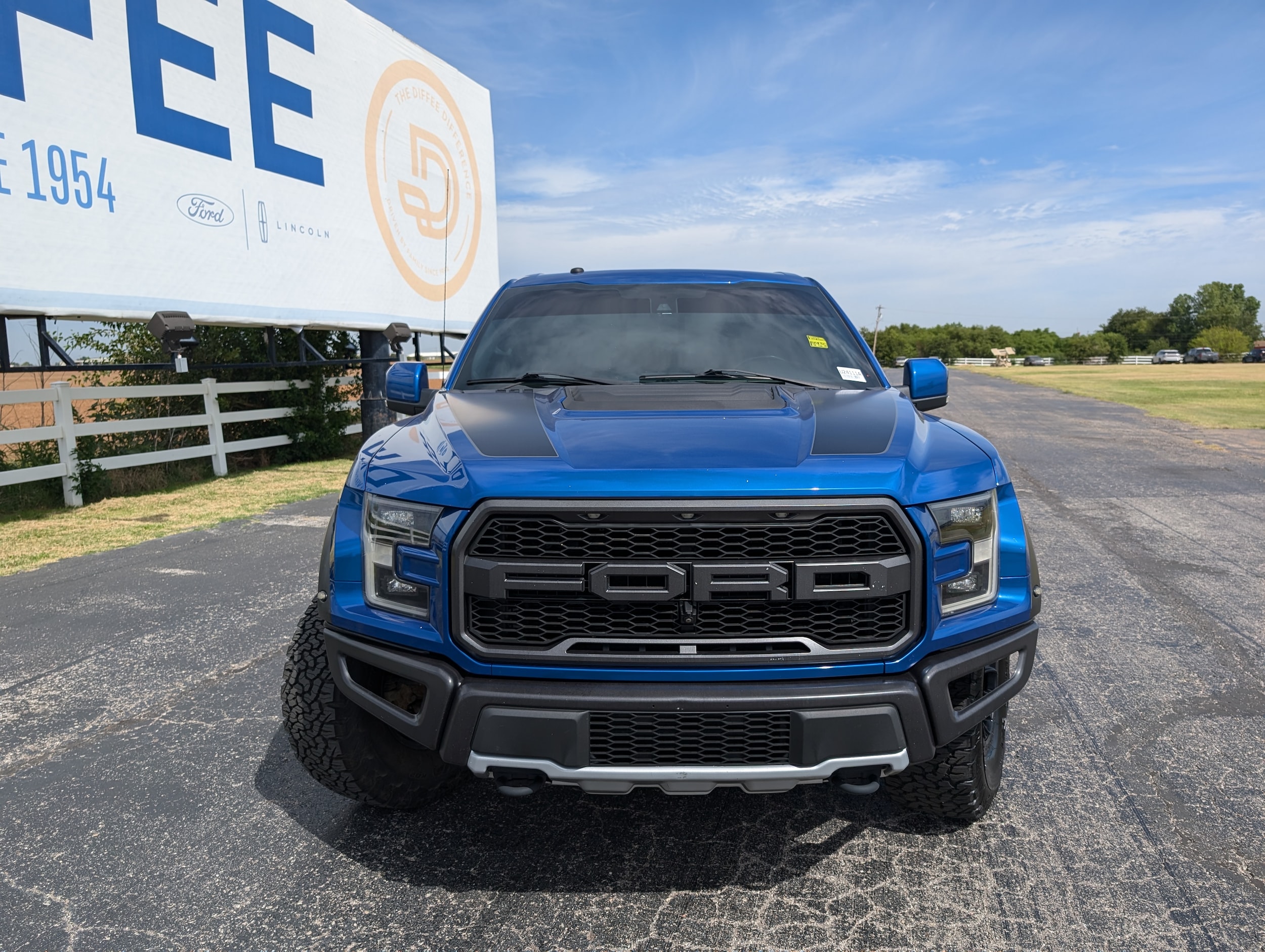 Used 2018 Ford F-150 Raptor with VIN 1FTFW1RG3JFE46253 for sale in El Reno, OK