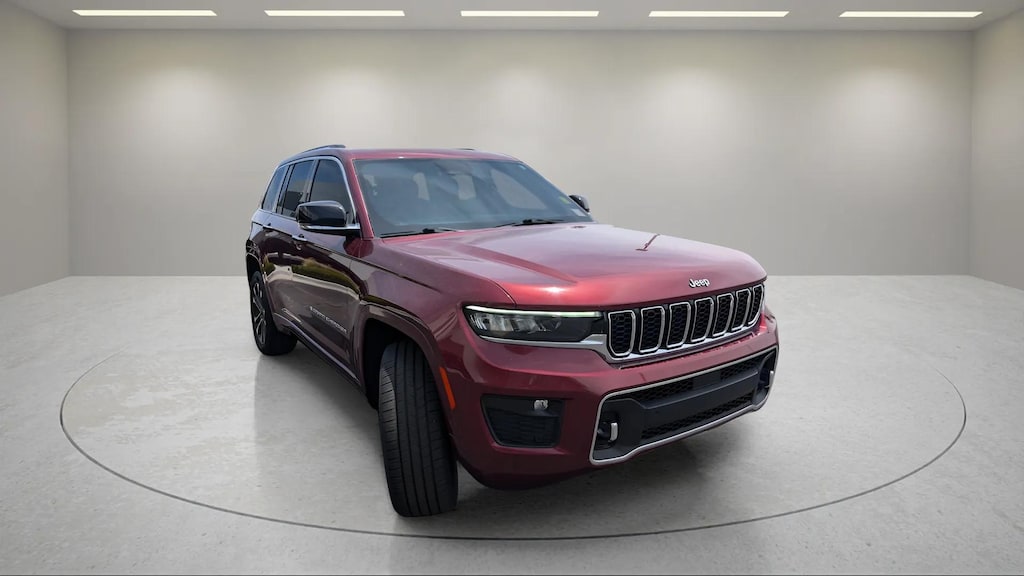 Used 2022 Jeep Grand Cherokee Overland SUV