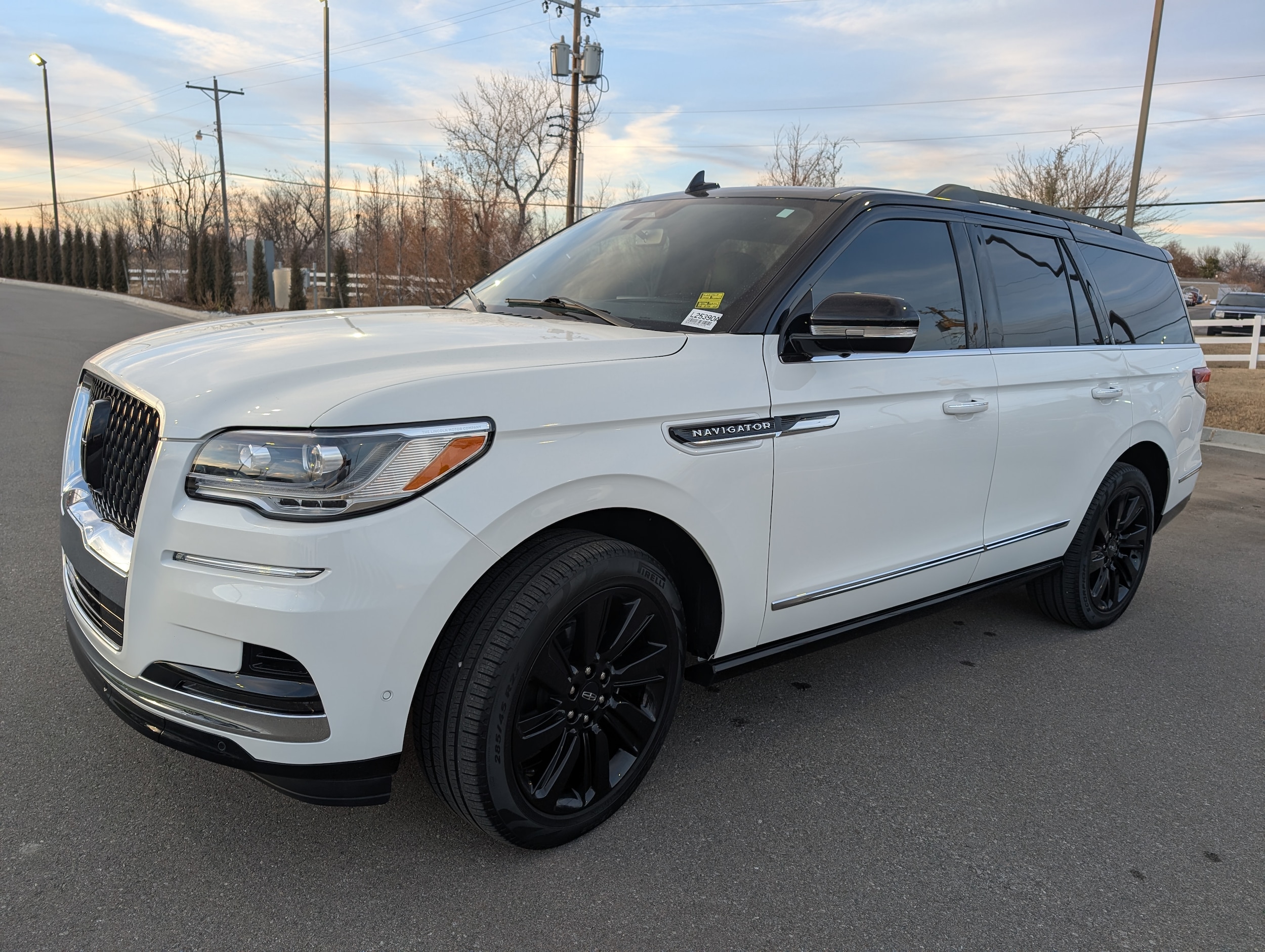 2023 Lincoln Navigator Black Label's photo