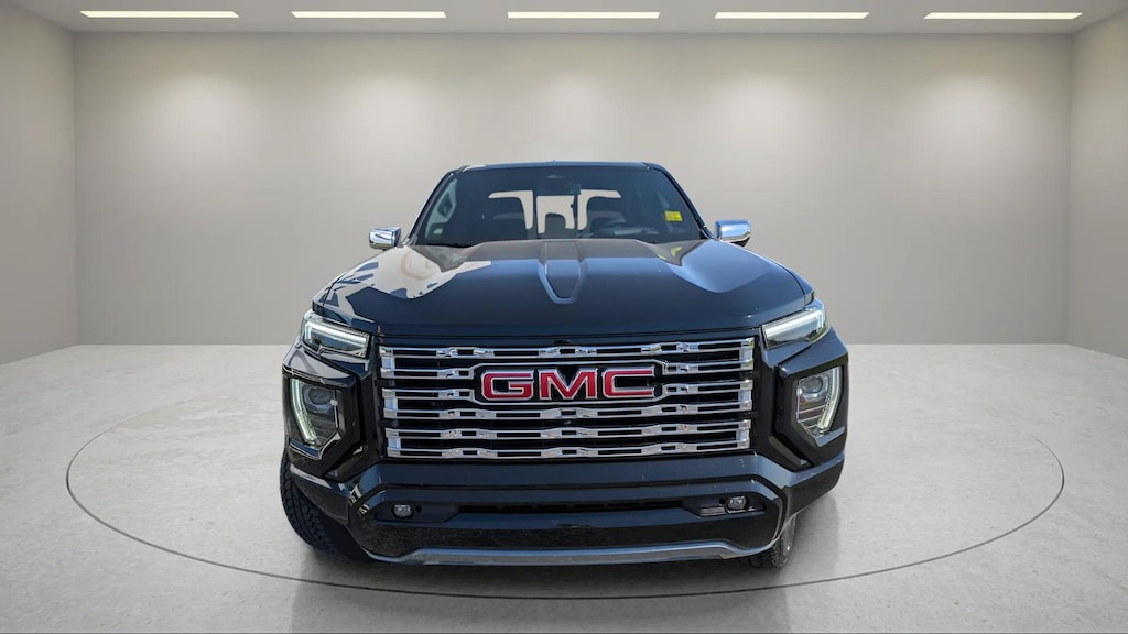 Used 2024 GMC Canyon Denali Truck Crew Cab