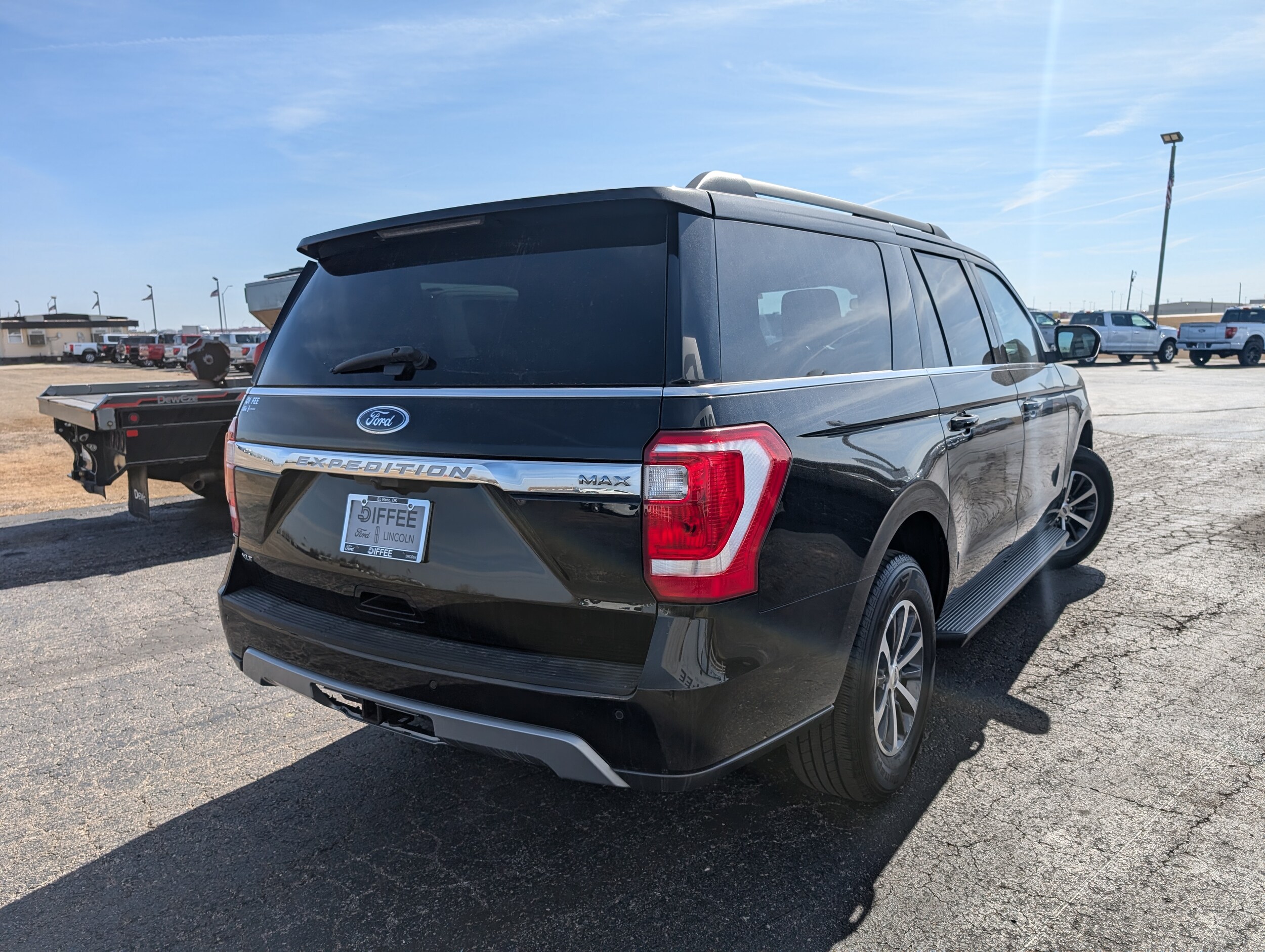 2021 Ford Expedition MAX XLT photo 4