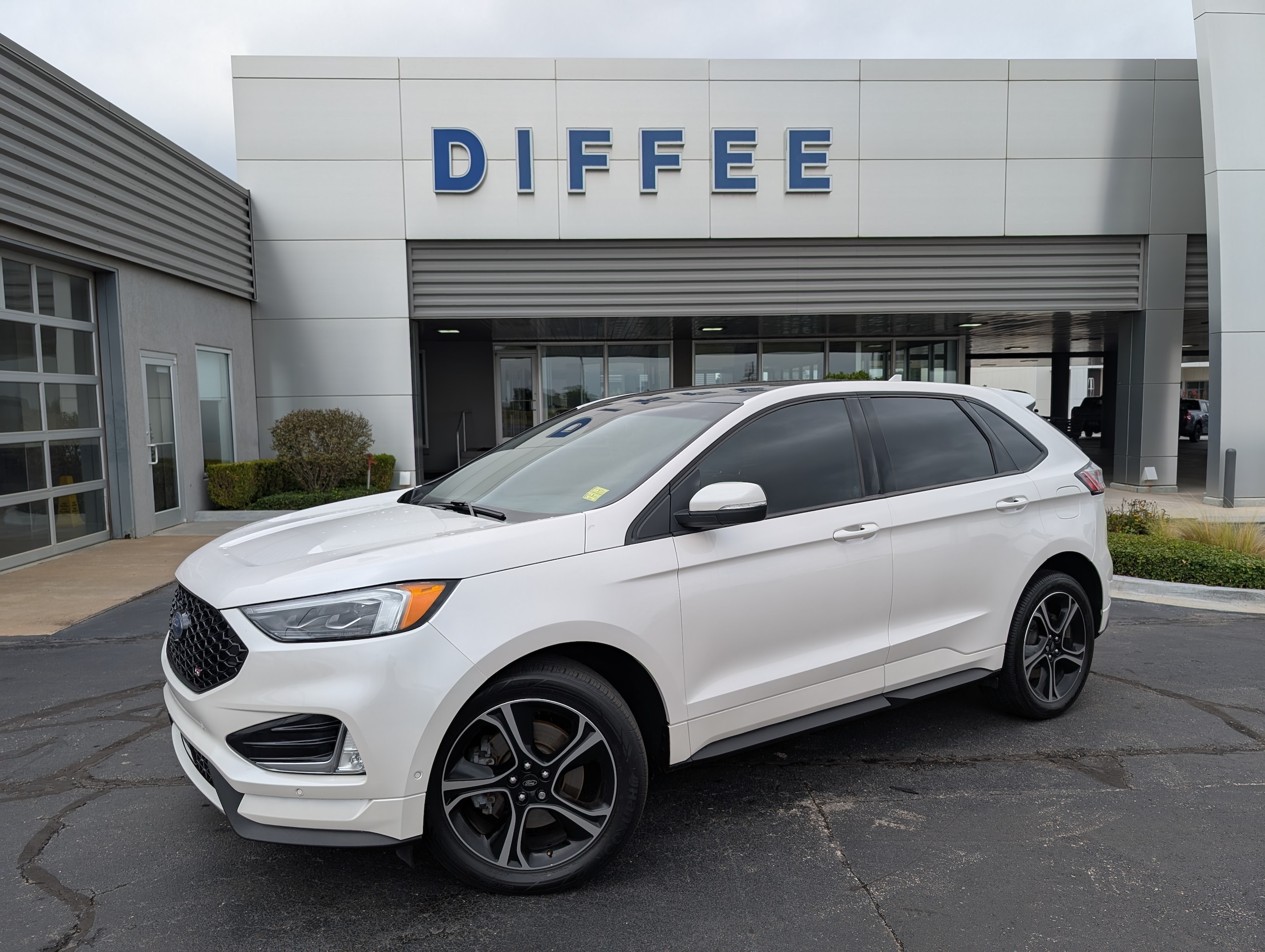 2019 Ford Edge SUV 
