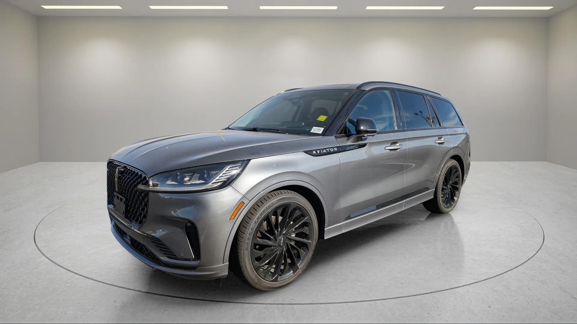 2025 Lincoln Aviator Reserve's photo