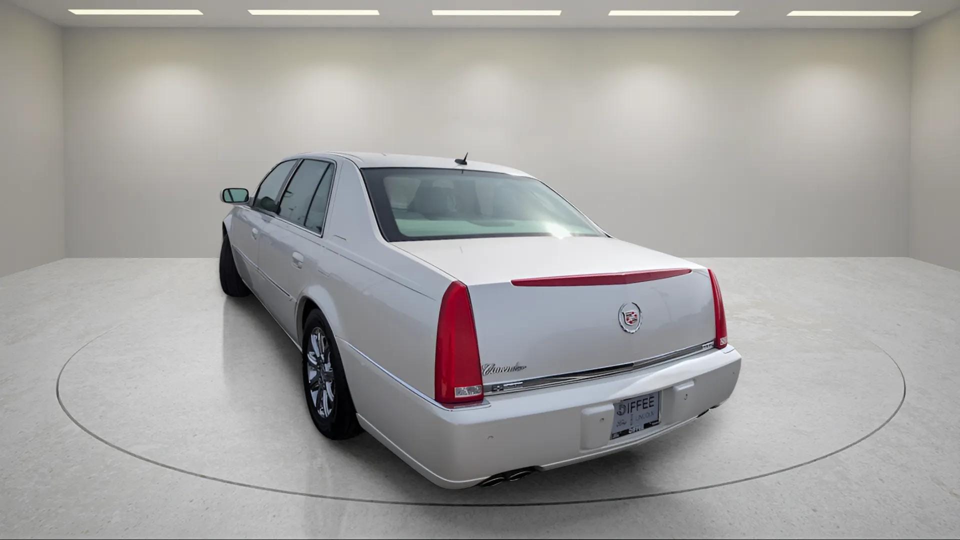 Used 2008 Cadillac DTS 1SB with VIN 1G6KD57Y98U180897 for sale in El Reno, OK